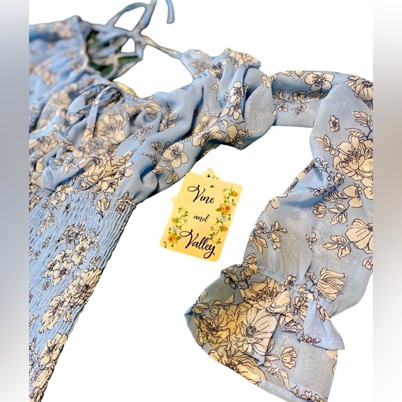 NEW W/ TAGS Vine & Valley size S smocked blue ditsy mini dress multicolor floral - Picture 3 of 9